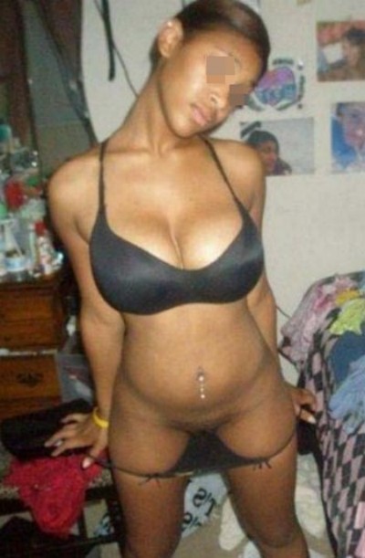 Un métis bien musclé veut une fellation en gorge profonde ? Un métis bien musclé veut une fellation en gorge profonde ?