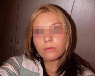 Belle fille pour une pipe complète de Eschau Belle fille pour une pipe complète de Eschau